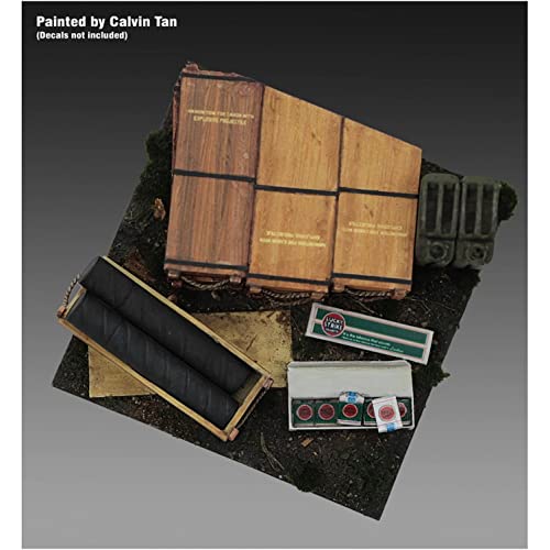 Royal Model 1/35 WWII US Army Diorama Accessory Vignette Base 40mm X 40mm 105mm Cannon Ammunition and Ammunition Box Resin Kit RM992
