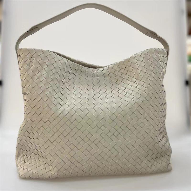 2025 New Fashionable Leather Tote Bag+large Capacity Handbag+sheepskin Woven Multifunctional Shoulder Bag