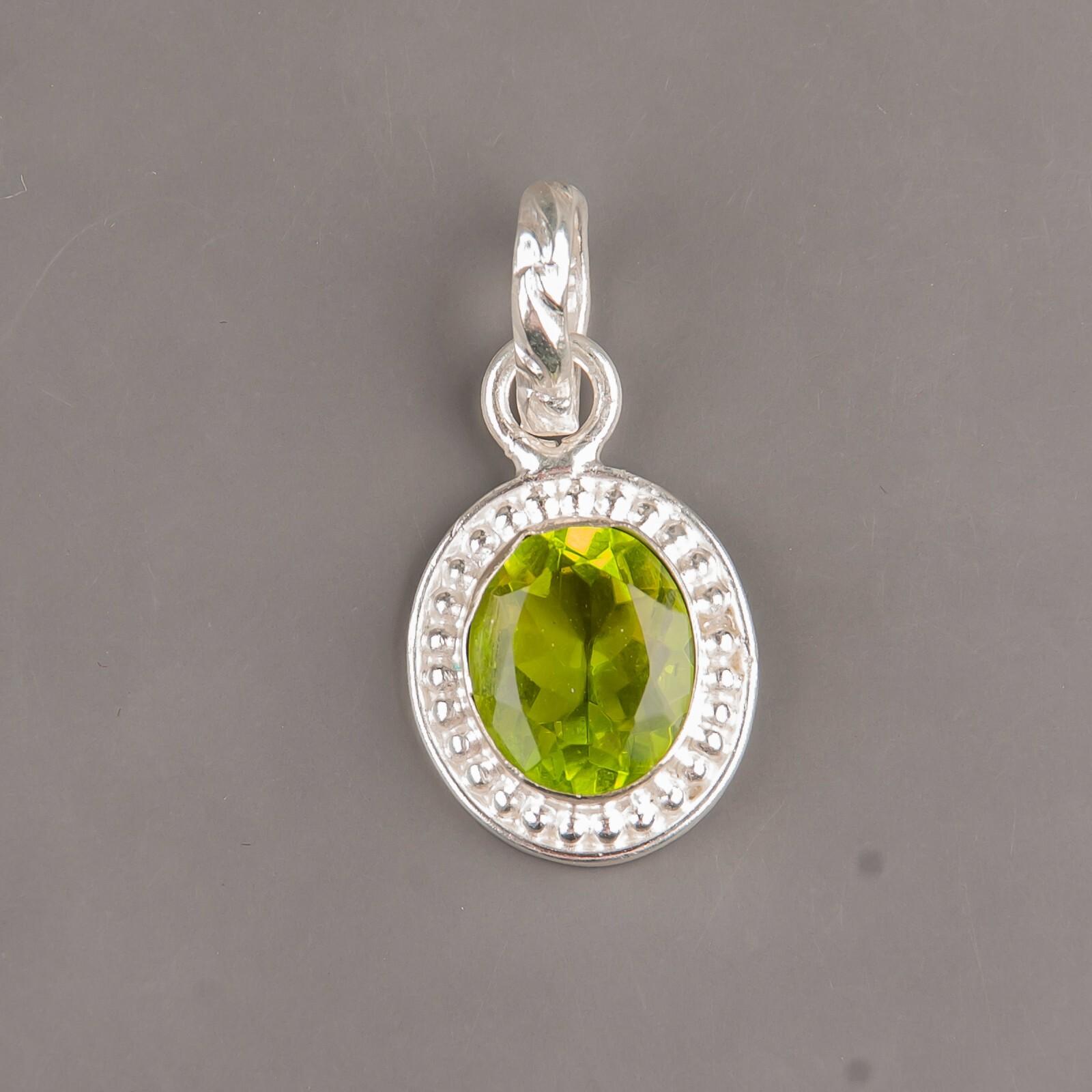 

Перидот Драгоценный камень 925 Стерлинговое серебро Ювелирные изделия Ручной работы Подвеска 1.20 Для женщин PP-7-9