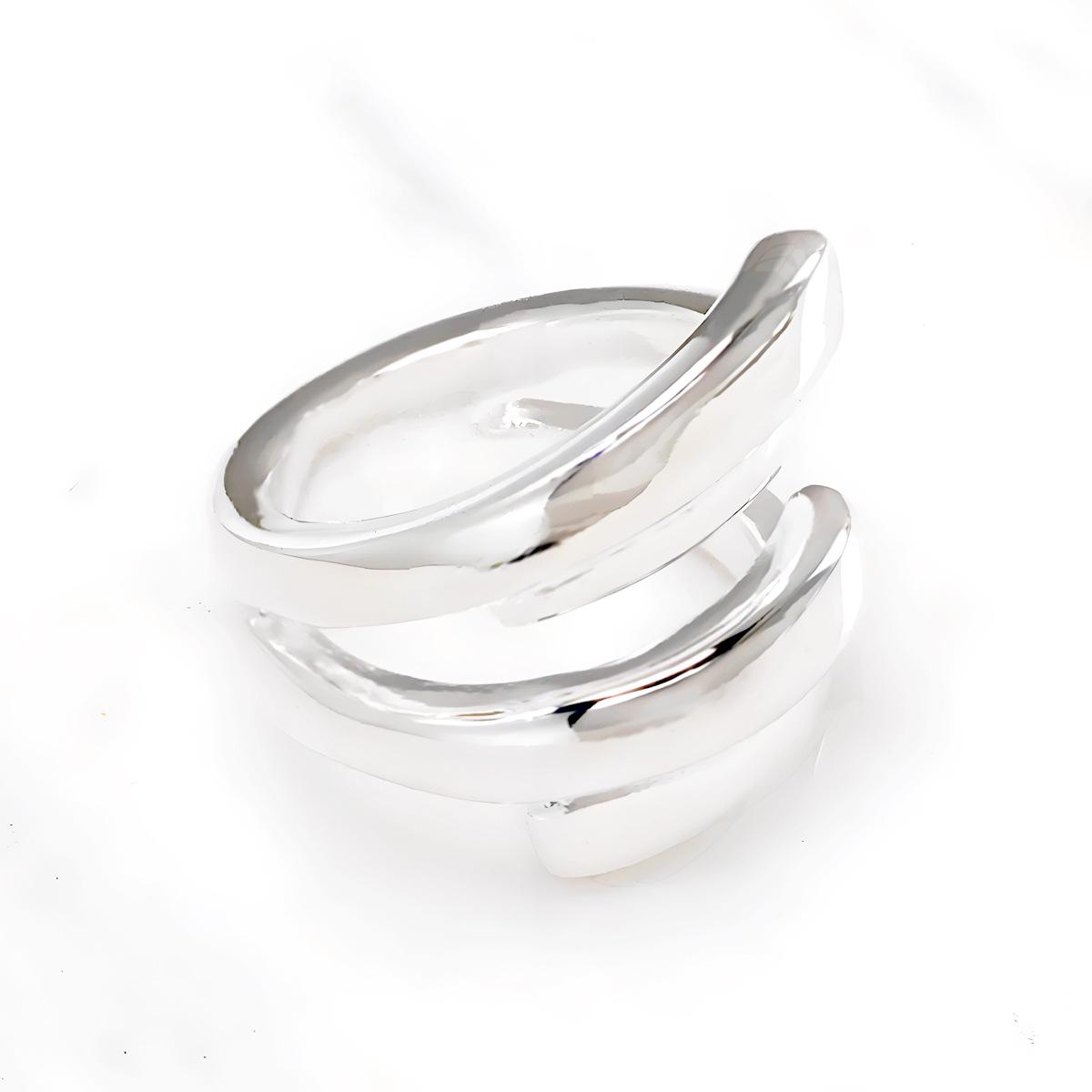 2025 UNOde50 Retro Women s Multi-Ring: Exquisite Gift Size 8