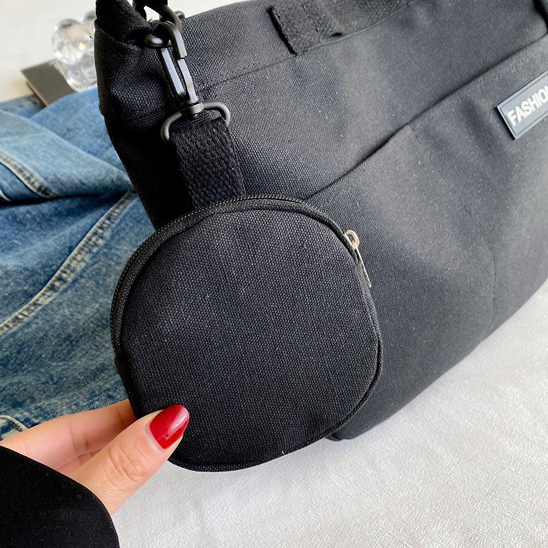 Canvas Bag Women's Messenger Bag New Literary Japanese Leisure Shoulder Bag Large-capacity College Student Class Dumpling Bag