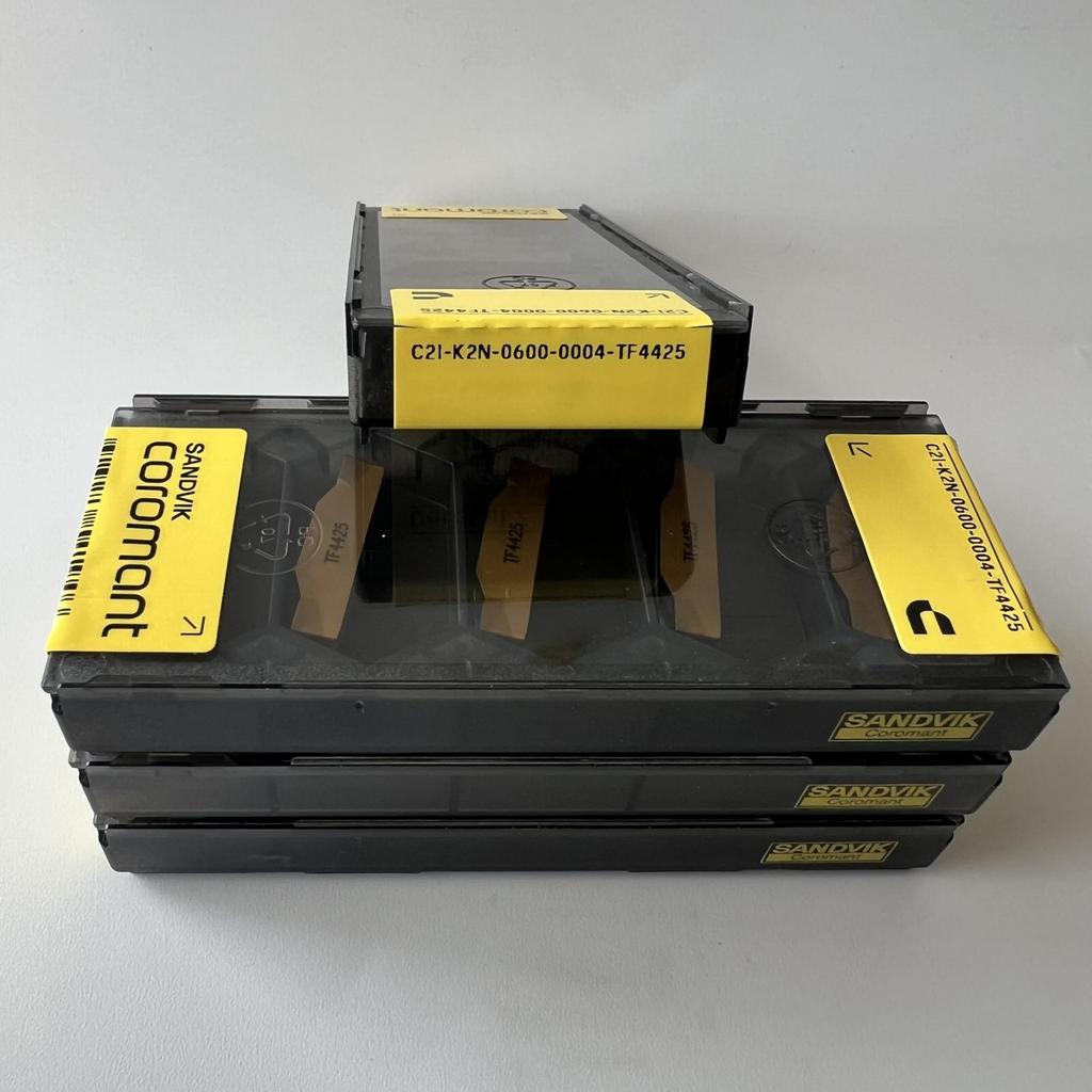SANDVIK / C2I-K2N-0600-0004-TF 4425 / Original Swedish hard alloy blade 5 Pcs