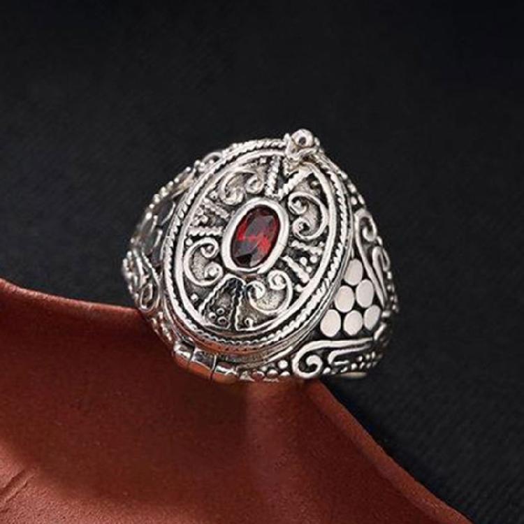 Cultural Gawu Box Ring with Inner Chamber Adjustable Open Finger Ring Unisex Accessory for Parties and Daily Wear