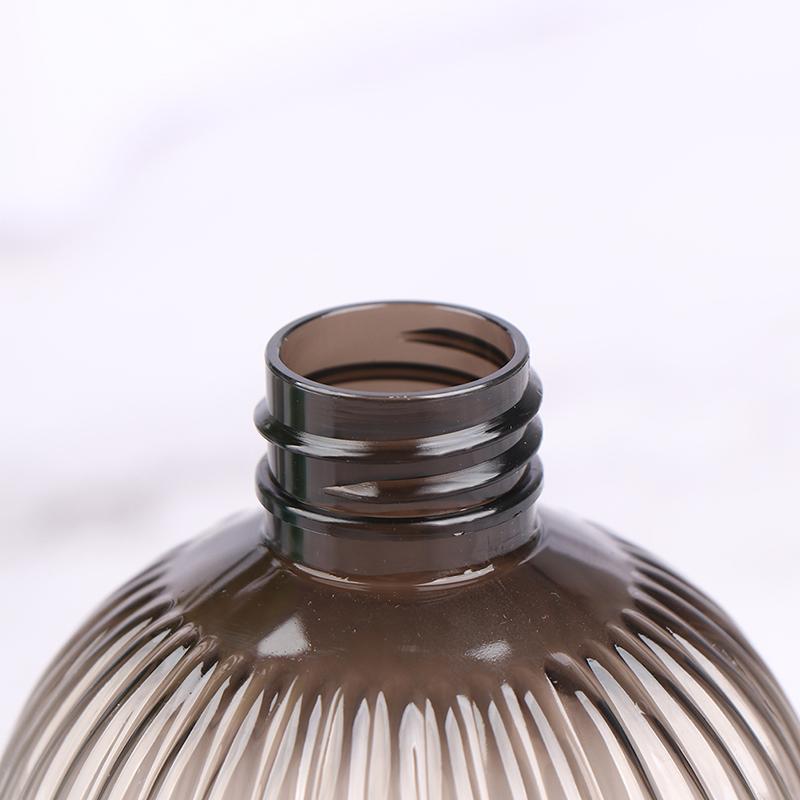 1Pc Plastic Floral Watering Can Flower Pouring Sprayer Bottle Hand Held Clear Home Gardening Small Watering Bottle