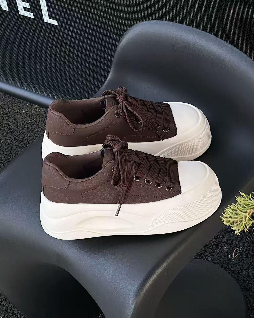 

Женские модные осенние белые кроссовки 2025 – Толстая подошва, Легкие, Универсальные туфли на платформе с увеличением высоты 35