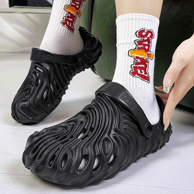 Hausschuhe Herren Sommer Außenbekleidung Plateau-Sandalen Herren Rutschfest Weichsohlig Outdoor Strandschuhe Große Größe Lochschuhe
