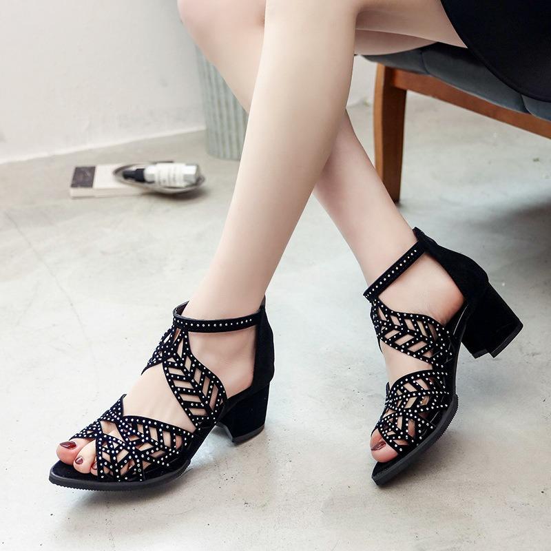 Spring and Summer Middle Heel Fish Mouth Hollow Sandals Women's Zipper Thick Heel Rhinestone Women's Shoes Large Size