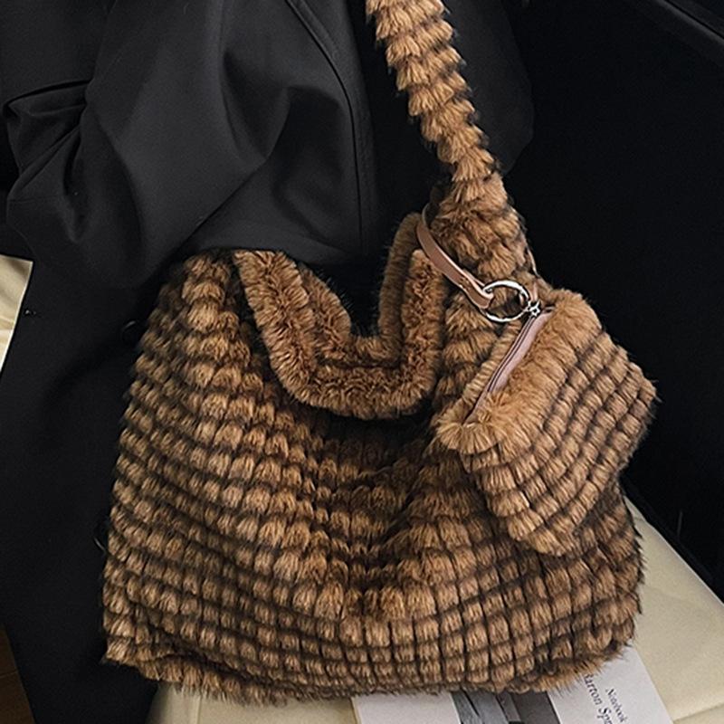 Pleated cloud tote bag tide, large capacity soft bag, girl's solid color simple big bag, bag girl