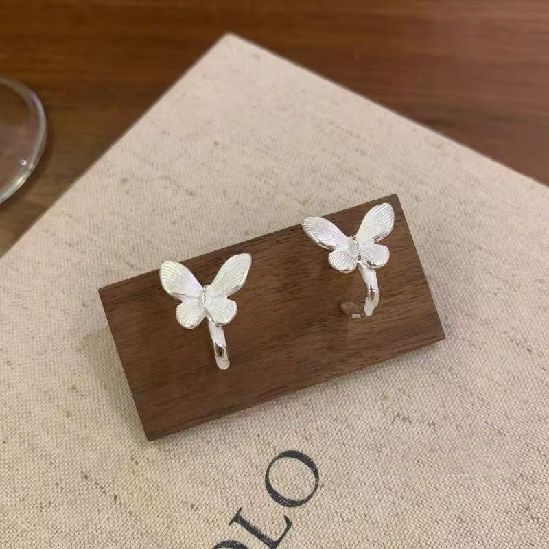 Orecchini a Bottone Semplici per Donna: Orecchini Eleganti, Regali di Compleanno