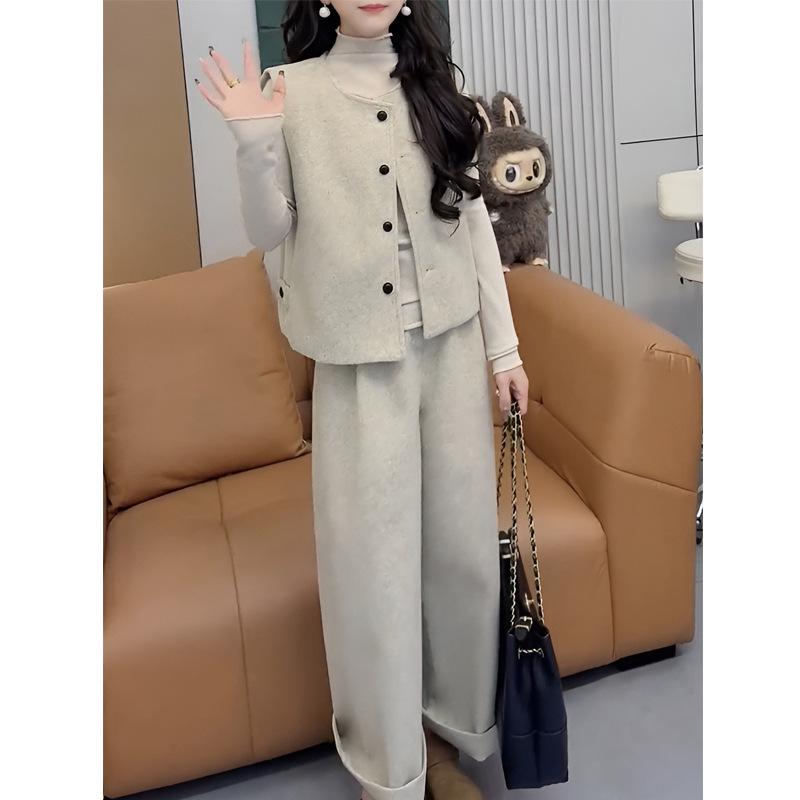 

2025 Winter Korean Style Fashion: Vest, Base Layer & Straight Leg Pants Set M