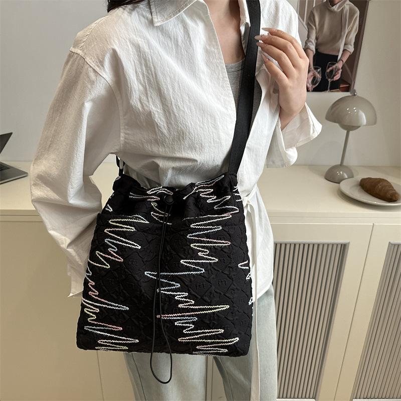 Handbag Women's 2025 New Beautiful Fashion Casual Personality Beautiful Commuter Bag One Shoulder Crossbody Tote Bag