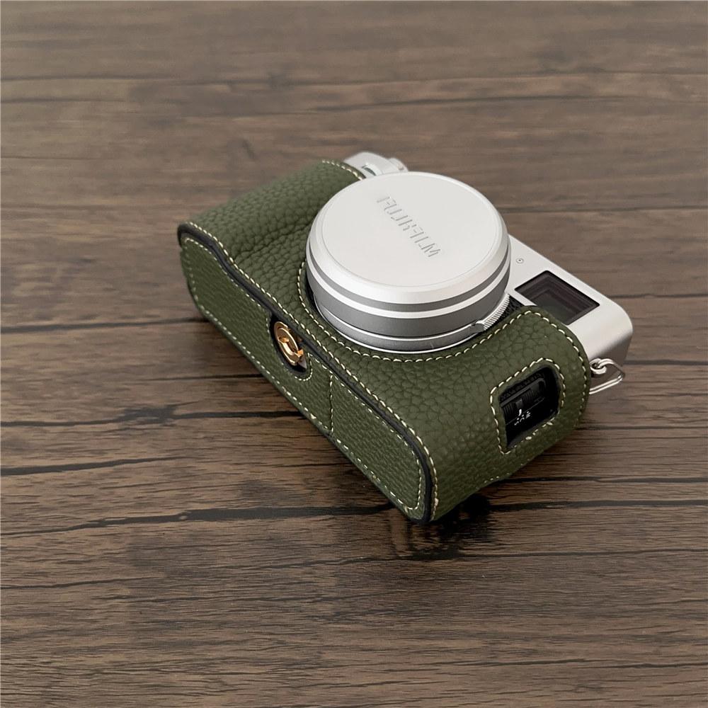 Luxuriöse X100VI PU-Leder Kamera Halbtasche für Fujifilm X100VI Batterieöffnung Bodenabdeckung