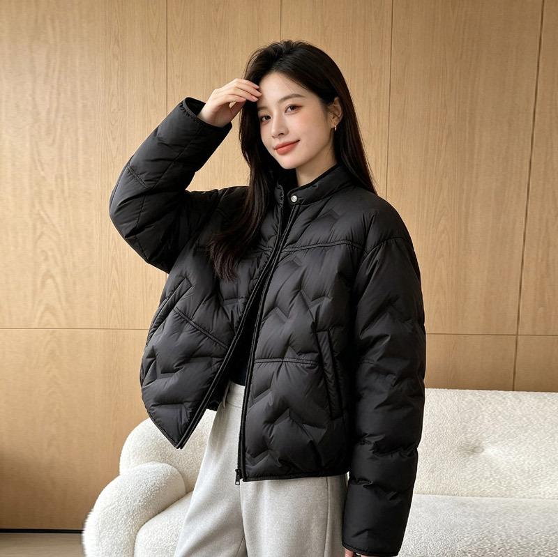 Down jacket women's short fashion lightweight thin coat light and thin stand-up collar loose warm women's winter clothing Pinghu