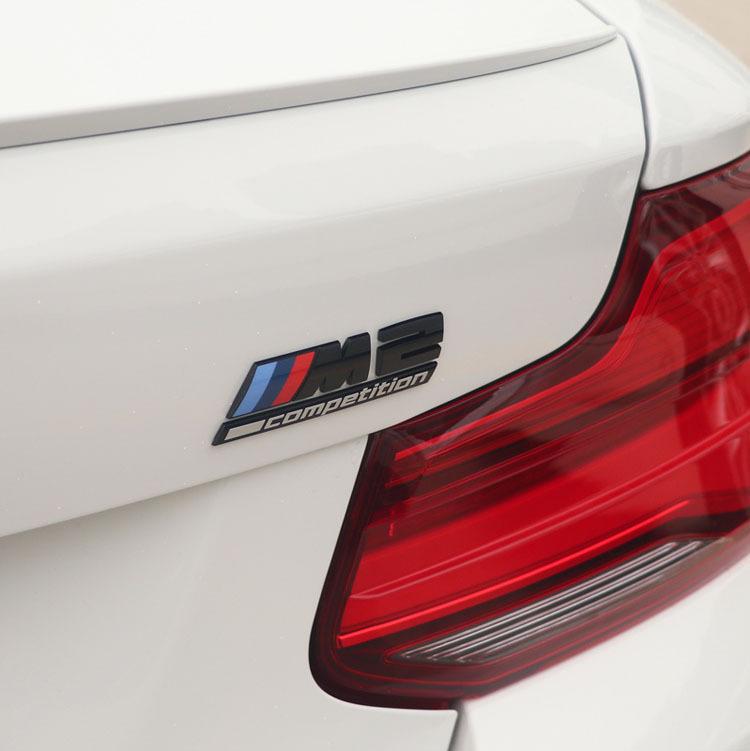 Černé digitální samolepky s písmeny pro znak BMW: Úpravy bočních a zadních vík M1-M8