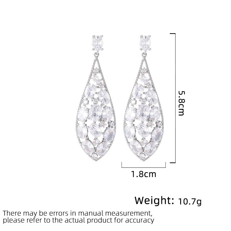 Women's Light Luxury Design Elegant Geometric Oval Long Water Droplet Earrings Fashionable And Versatile Niche Design Earrings