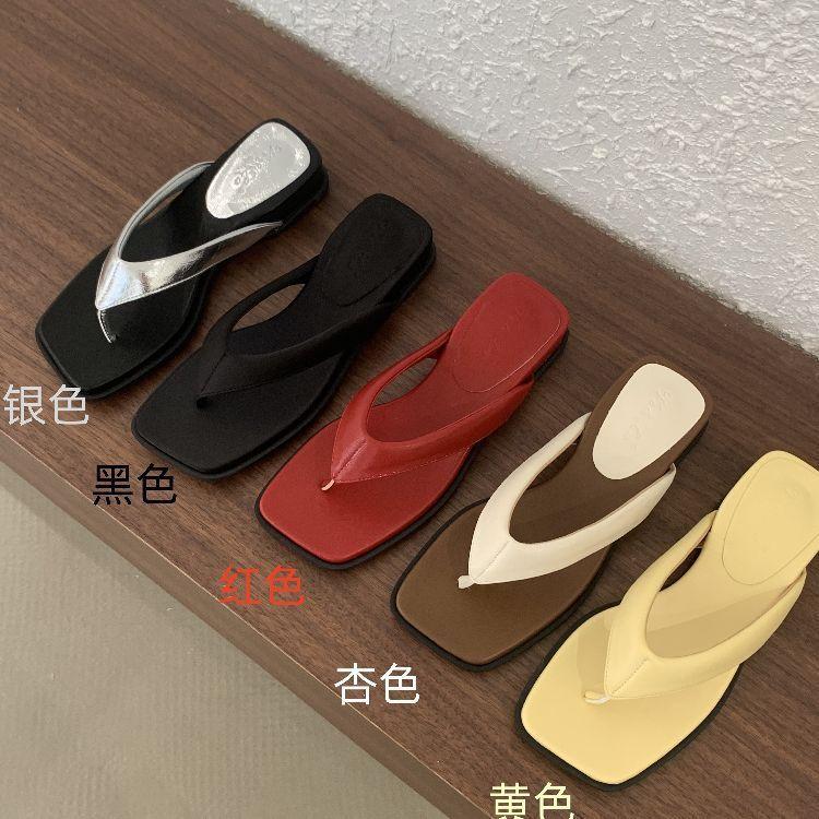 

Silver cool slippers women s summer 2025 French simple elegant comfortable toe holiday beach flip-flops women s shoes 40 абрикосовый