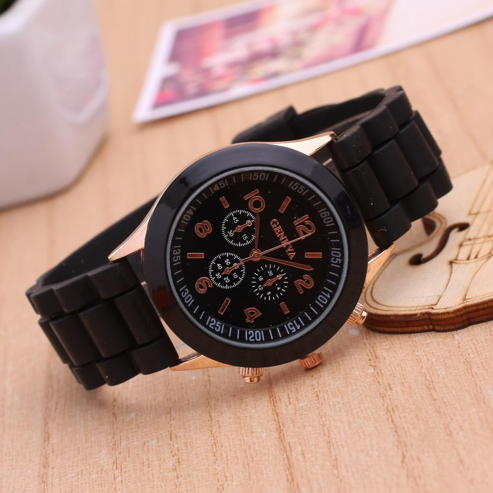 Fashionable Women's Watch Luxury Quartz Movement Silicone Band Wristwatch for Ladies