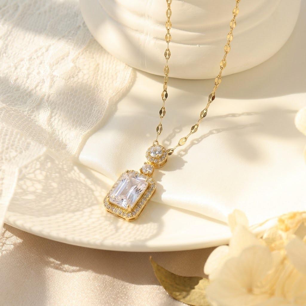 Women's Japanese-Korean Style Zircon Emerald Jewelry Set: Necklace, Ring, Earring, and Elegant Clavicle Chain