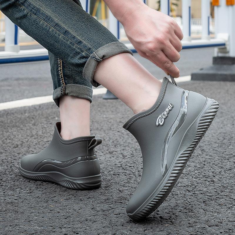 Men's short rain shoes non-slip trend student water shoes thermal rubber shoes kitchen fishing short rain boots women's