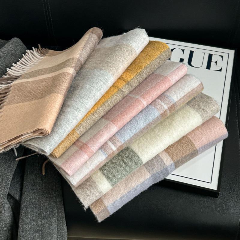 Autumn and Winter Scarves 100% Lamb Wool Scarves Plaid Scarves Unisex Fringed Warm Scarves