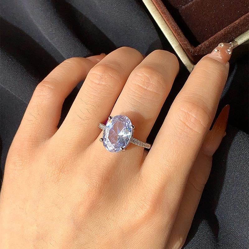 925 Silver New Four-claw Pigeon Egg Zircon Inset Diamond Simple Personality Senior Sense Ring Party Birthday Wedding Gift