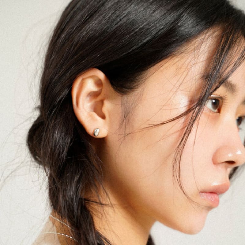 Moodydoo Bean Earring