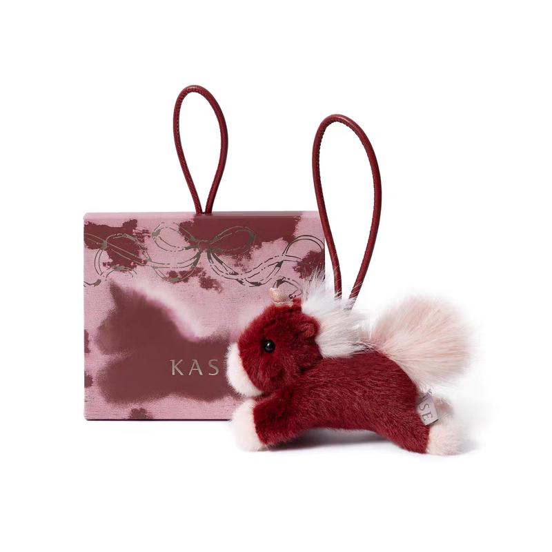 KASE Мешочек с агарвудом «Счастливая Красная Лошадь»