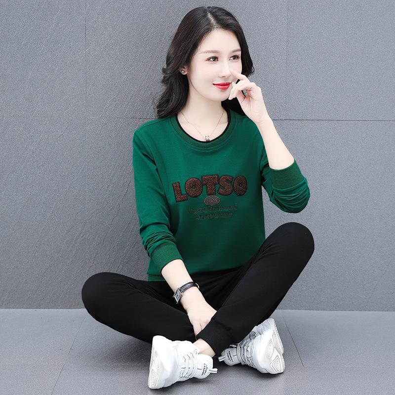 Khmer Embroidered Casual Sport Suit for Women - Spring/Autumn Age-Reducing Sweater & Sweatpants