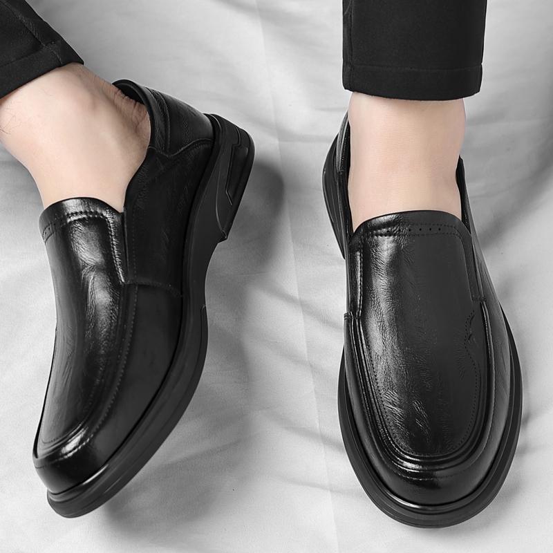 Fashion High End Brand Men's Leather Casual Shoes Massage Soles Comfortable Commuting Walking Shoes Simple Trendy Men's Business Shoes