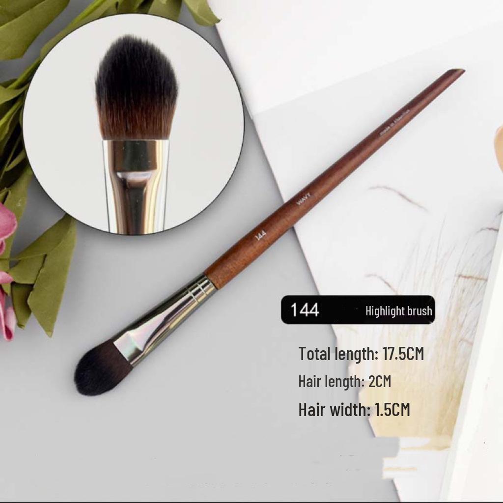Soft Bristle Professional Makeup Brush Set: Blush, Eyeshadow, Powder & Single Piece Brush.