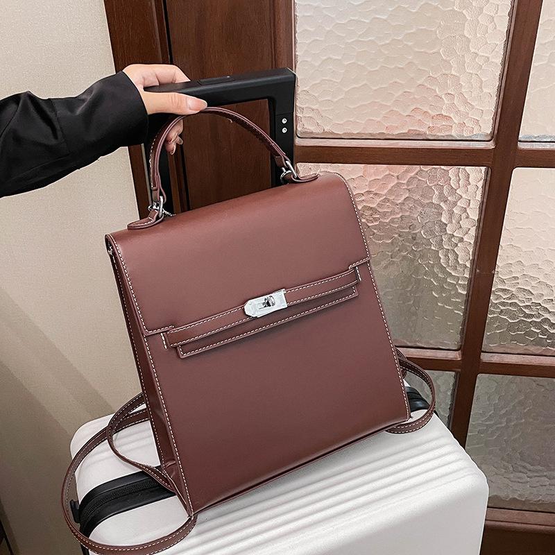 Модная минималистичная женская сумка кроссбоди и на плечо 2025 25x9x27 cm кофейный