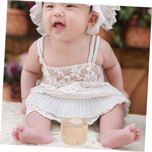 Totority Wooden First Haircut Keepsake Box, a Storage Case for Baby Hair, Perfect for Preserving Memories, Convenient Storage and Long-Term Protection
