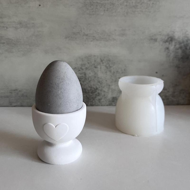 Heart Pattern Silicone Eggs Holder Molds for Crafting Candle Holder Eggs Tray Valentine's Day Decoration and Baking