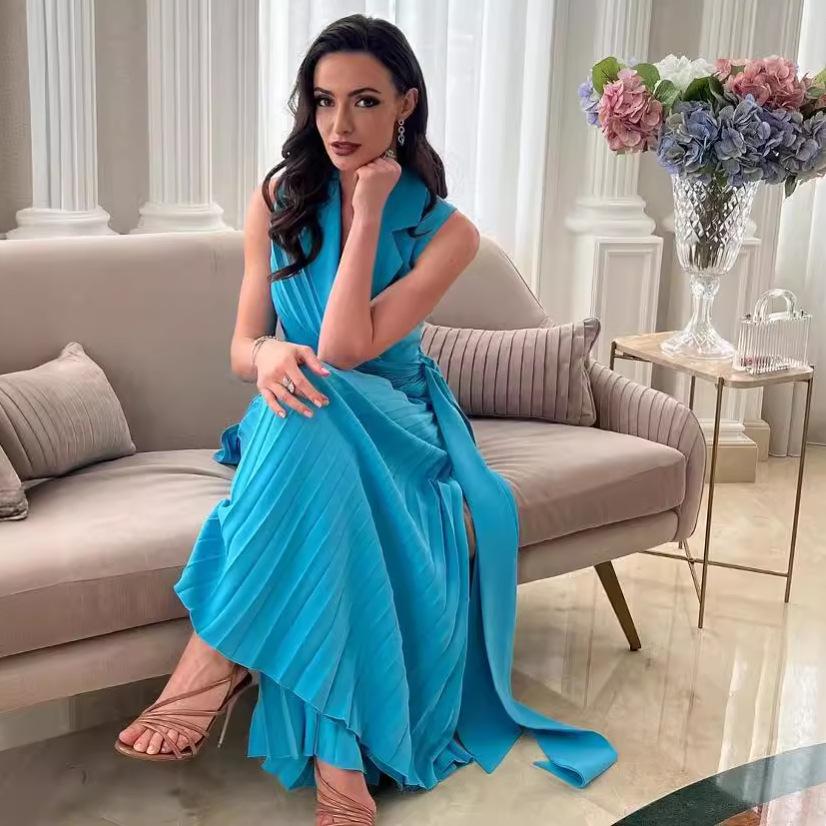 Tuta Larga Monocolore con Revers e Multi-Pieghe per Donna - Moda Estate 2025