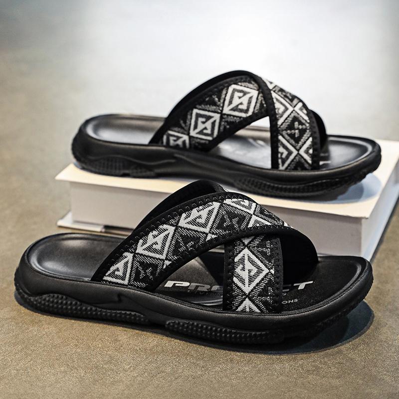 

Men Slippers Indoor Outside Street Beach Style Non-slip Platform Casual Modern Slippers Summer Flat with Platform Shoes 39