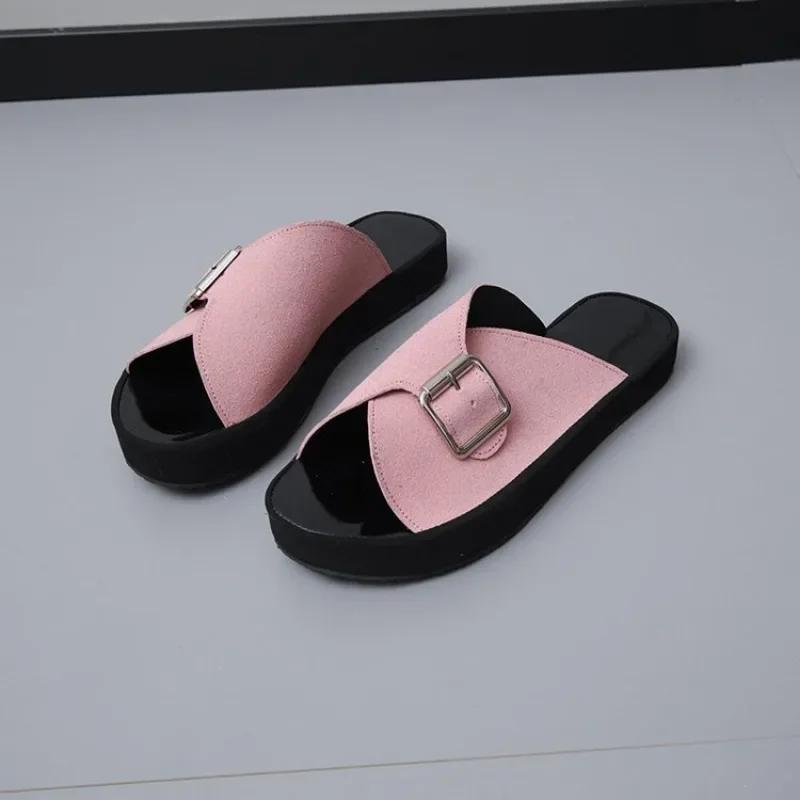 Mode Damen 2024 Sommer Neue Hausschuhe Flacher Boden Dicker Boden Offene Zehen Metallschnalle Tragen Strand Coole Hausschuhe Draußen Hausschuhe