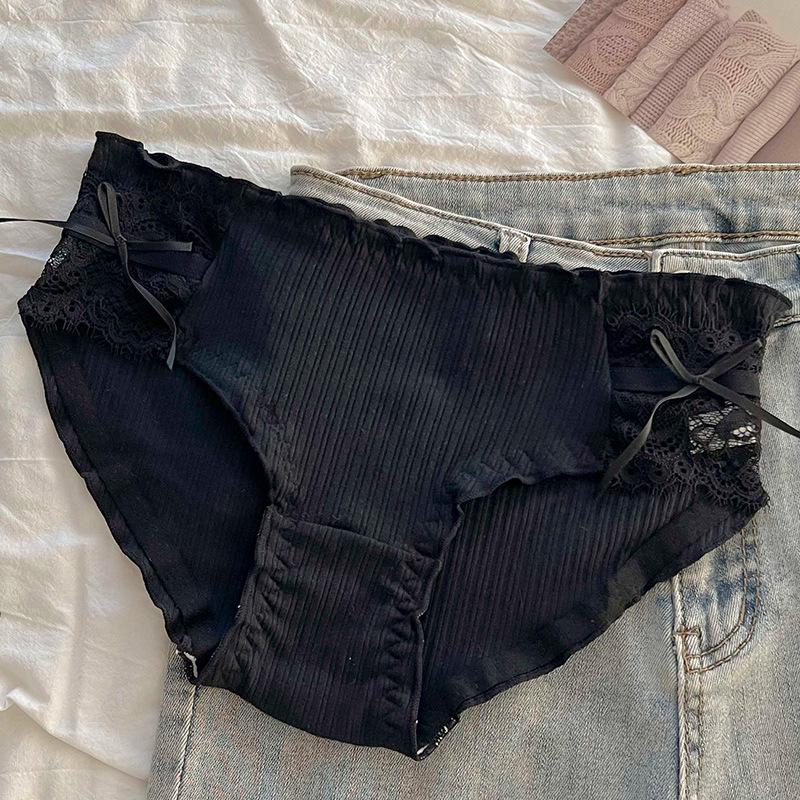 Сладкие кружевные антибактериальные женские элегантные хлопковые трусы-слипы средней посадки с бантом M 75-95 lbs чёрный