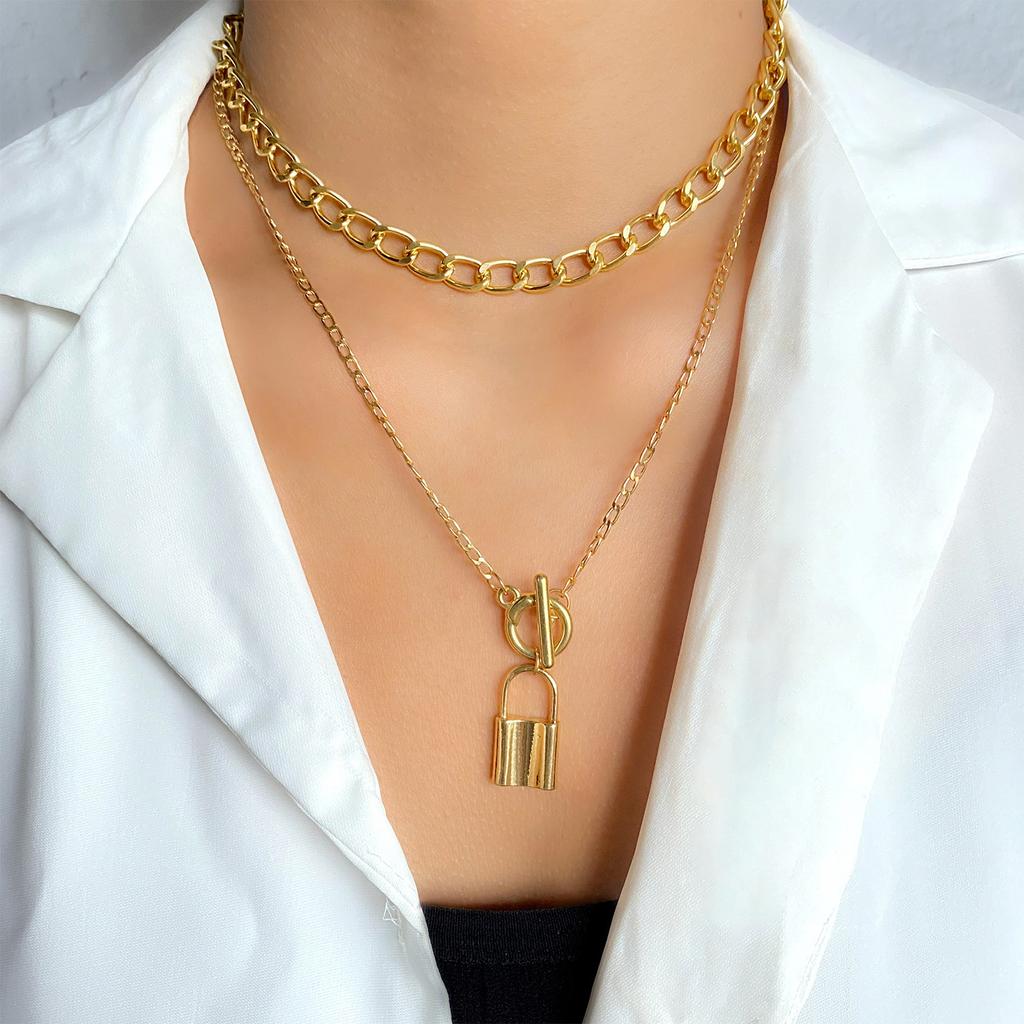 Multi-layer Necklace Female, Creative Retro Simple Octagram Lock Pendant Thick Chain Necklace