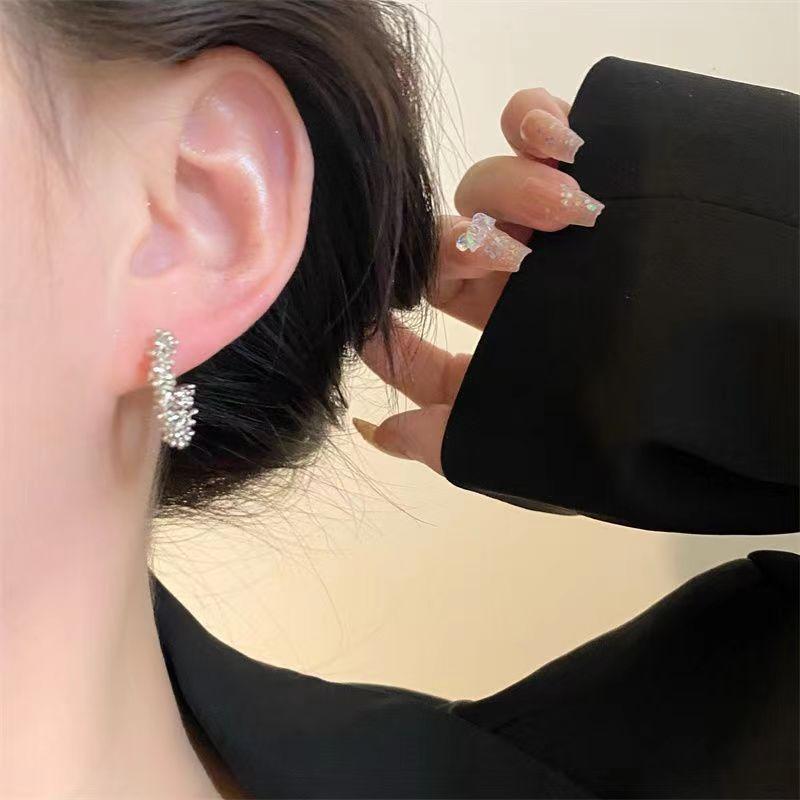 Personality Versatile Irregular C-Type Stud Earrings Femininity Shiny Niche Design Earrings Fashion High-End Ears
