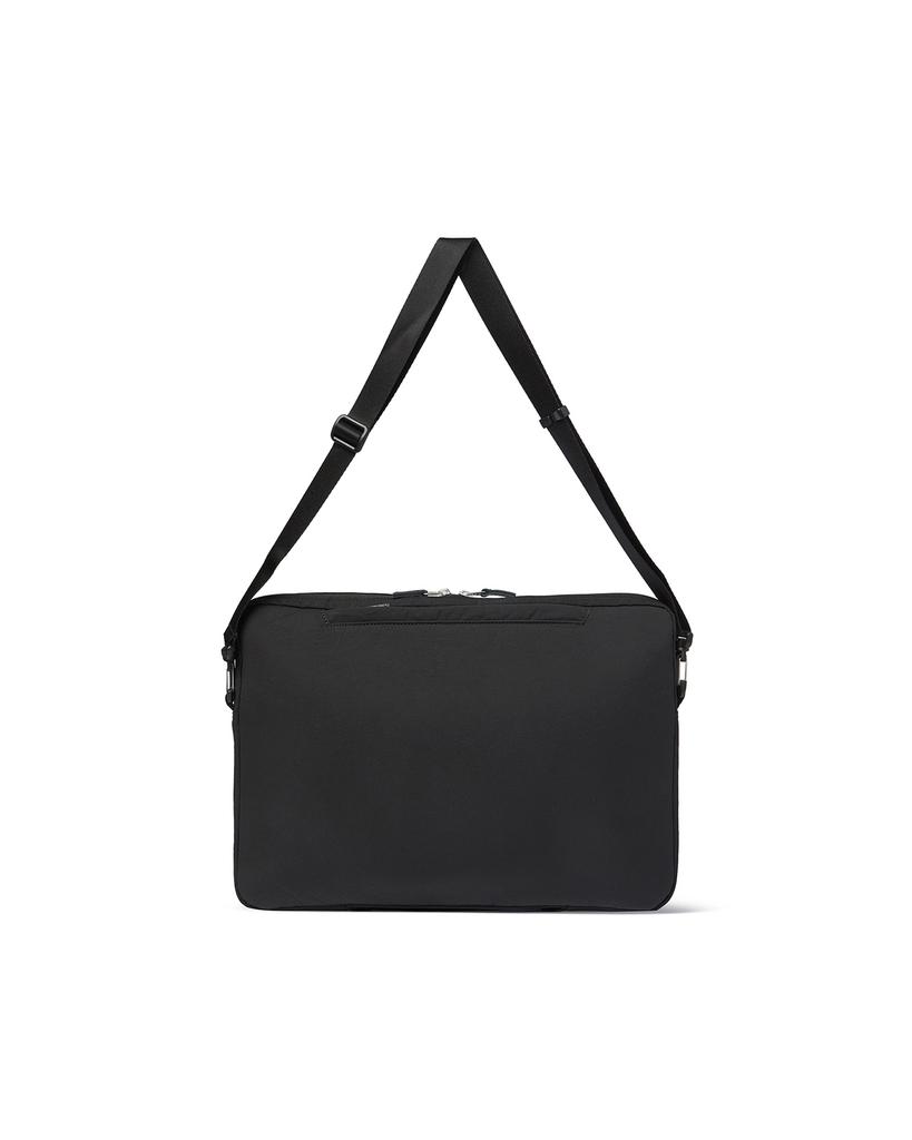 Worthwhile Movement 16-Inch Laptop Case (Black)