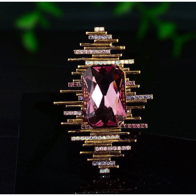 

Fashion Retro Crystal Diamond Brooch Women s High-End Fashion Exquisite Pin Coat Suit Stylish Elegant Corsage Vintage Purple Geometric Rhombus Brooch