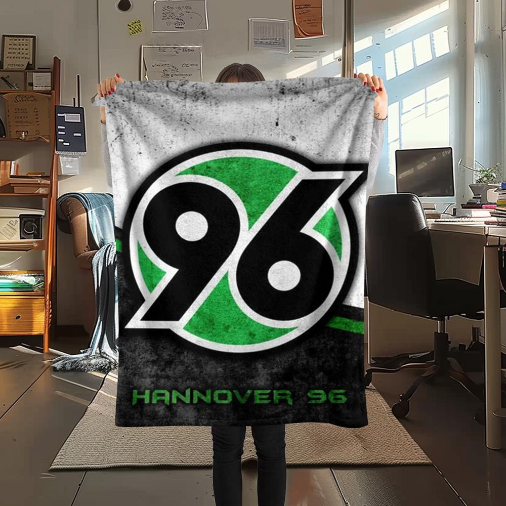 1pc Hannover 96 Print Flannel Blanket, High Quality Comfortable for All Seasons, Home Decor, Warmth and Comfort, Perfect for Christmas Gifts58