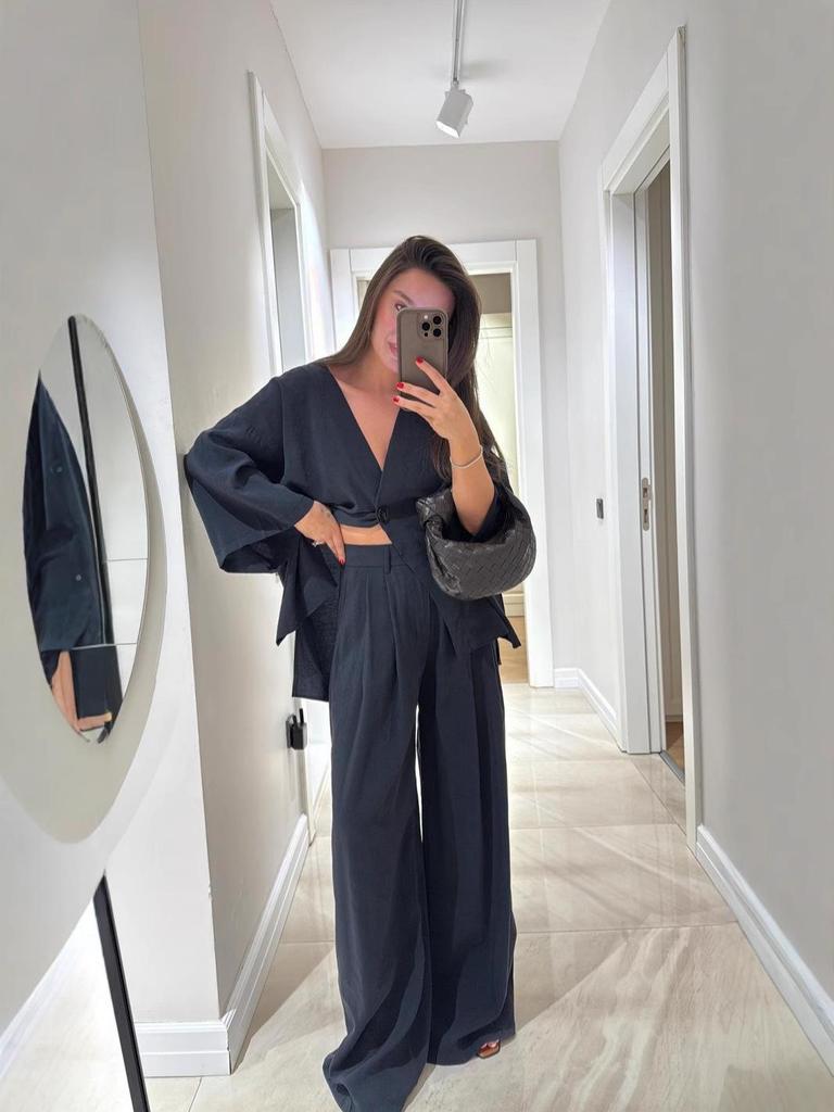 2025 Women's Casual V-neck Top & High-waisted Pants Set