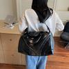 Short-distance Black Travel Bag Premium Sense Hand-held Business Travel Bag Large Capacity Training Sports Bag Textured Fitness Bag
