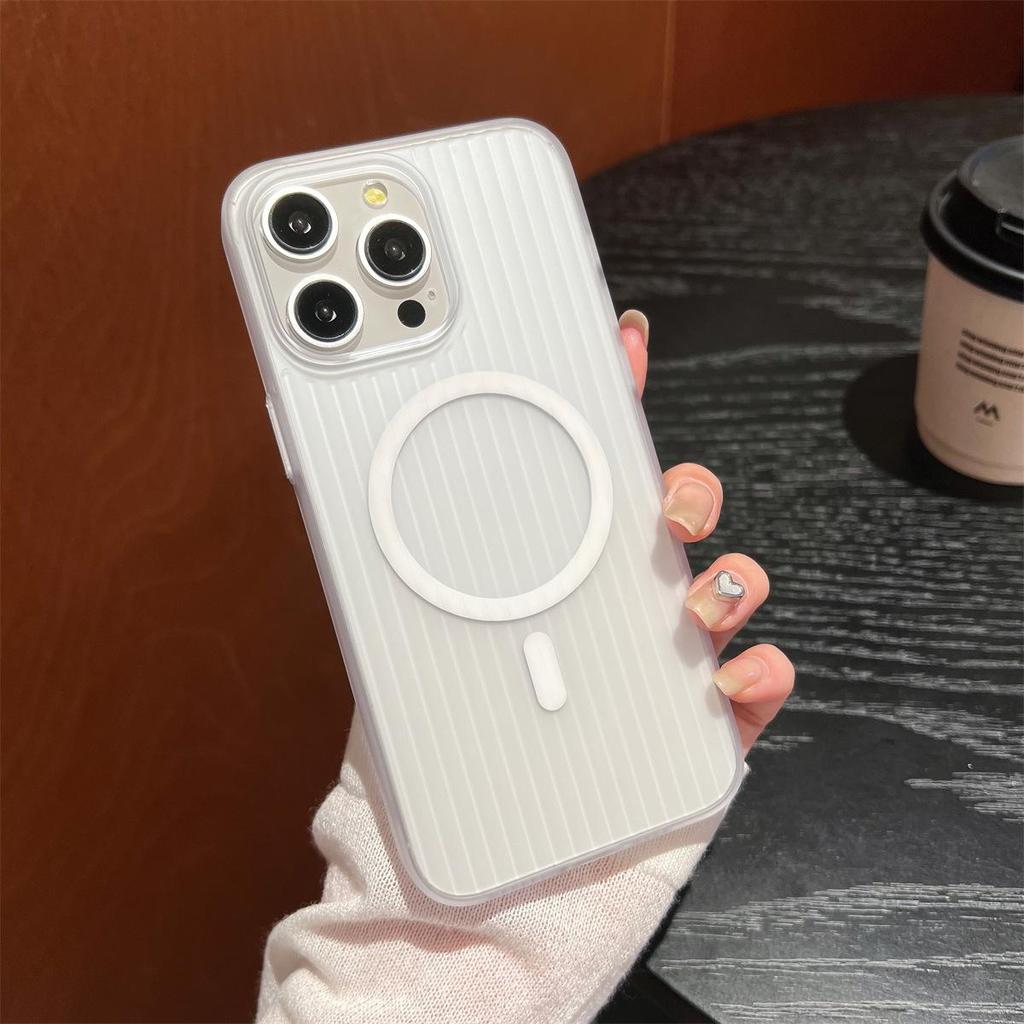 New Magnetic Suction Mobile Phone Case for Apple 15 Pro Max, 14 Pro, 13 - High Transparent, Ultra-Thin, Frosted Design