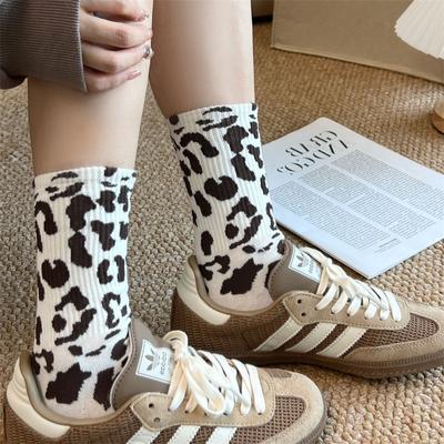 Damen-Socken mit Leopardenmuster, mittellange Socken, neue hochtaillierte Flor-Socken, modische mittellange Socken, Damenstrümpfe