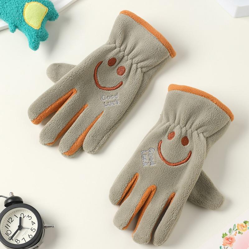 Children's men's and women's velvet autumn and winter Austrian velvet students riding skin-friendly outdoor warm and cold-proof cute cartoon gloves