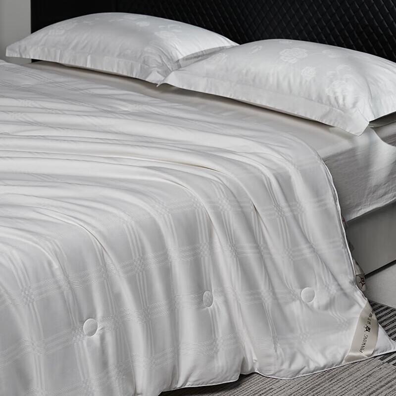 Faunen All-Season Lyocell Silk Duvet