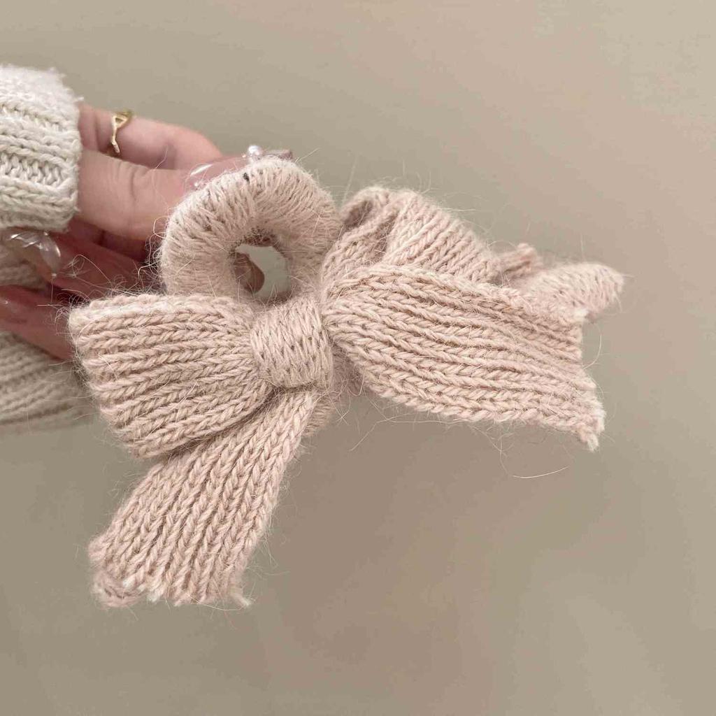 1pc Knitted Butterfly Knot Hair Grab Set for Autumn Winter Plush Texture Multi Color Series Full Shape Strong Grip Daily Curling