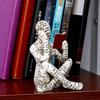 New Cross-Border Living Room Decor: Woman Reading Paper Pulp Resin Ornament